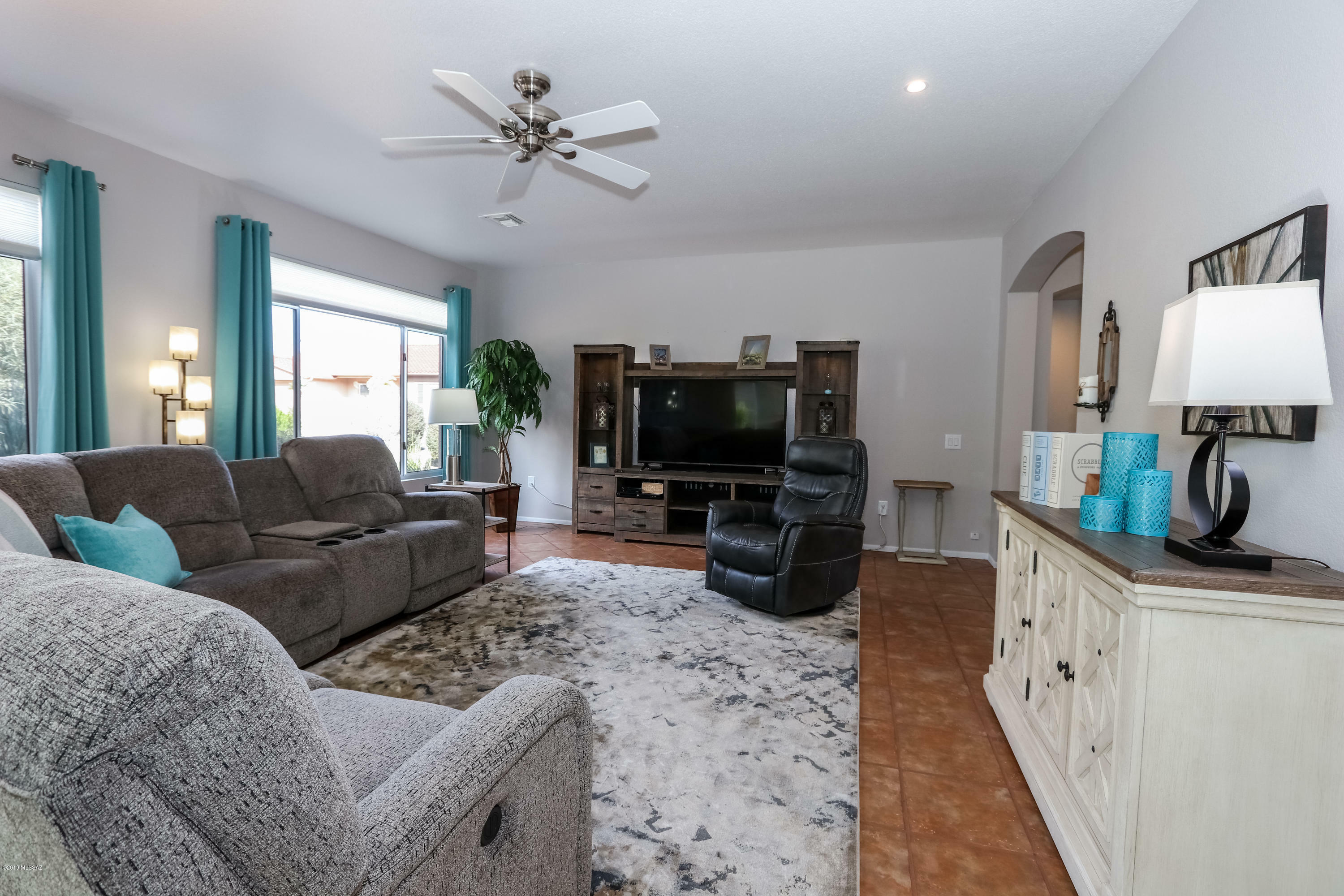 Property Photo:  14041 N Lobelia Way  AZ 85755 