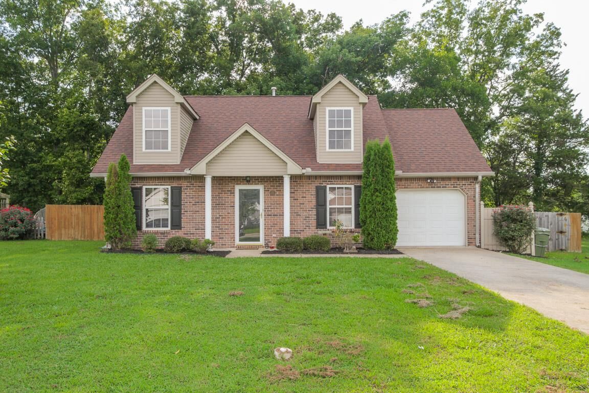 Property Photo: 131 Sara Cir TN 37090