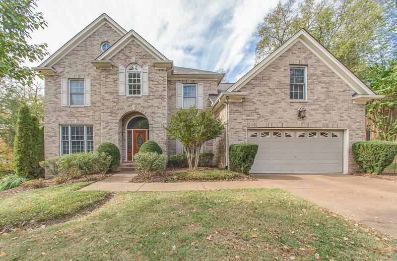 Property Photo: 208 Wallingford Sq TN 37211