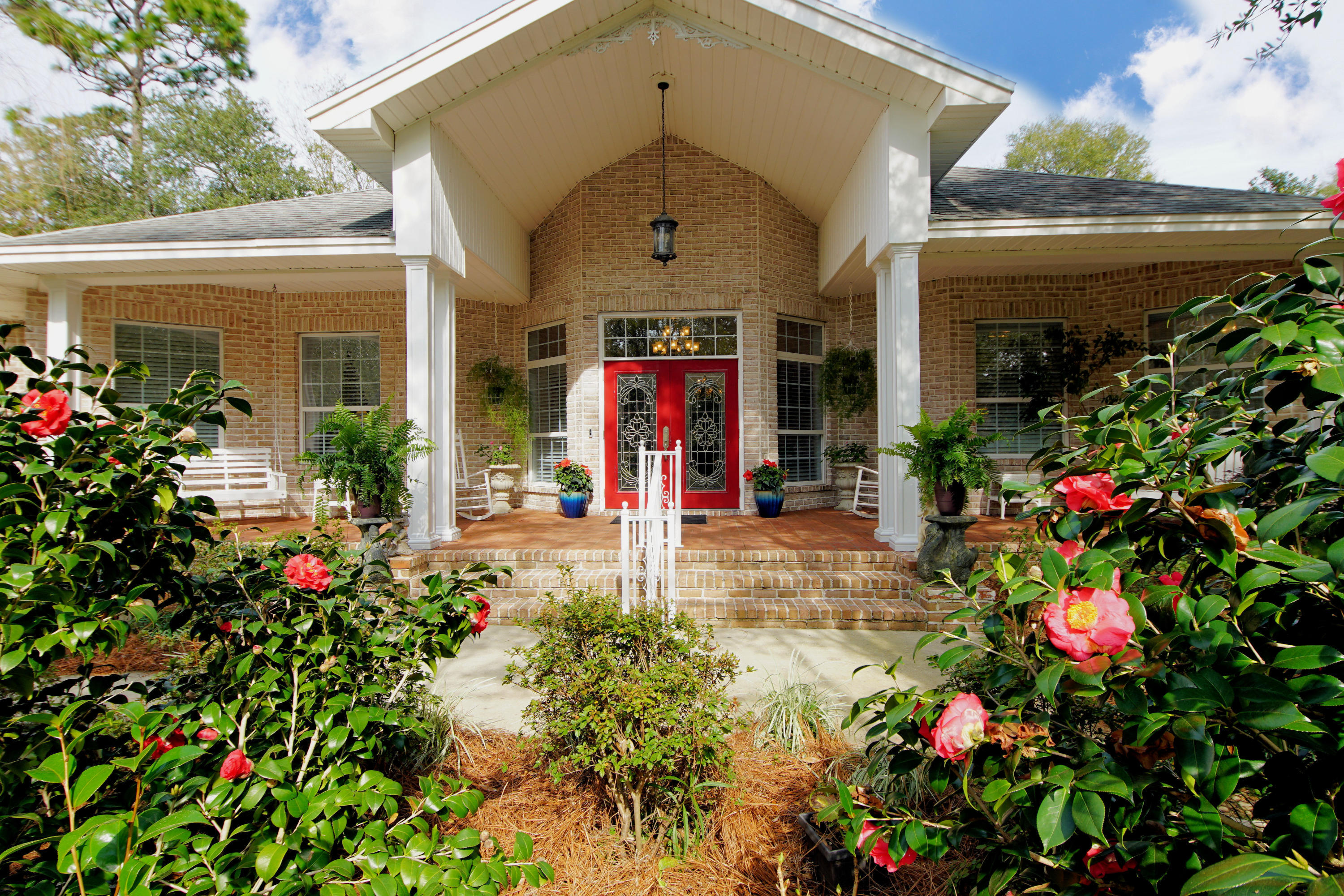 Property Photo: 19 NE Mooney Road FL 32547