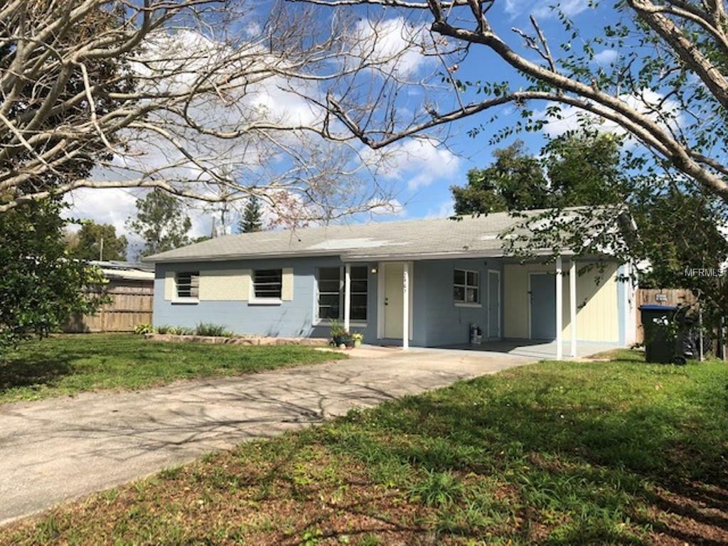 Property Photo: 2905 Geoffrey Drive FL 32826