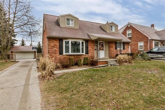 Property Photo:  1729 Venice Street  MI 48124 