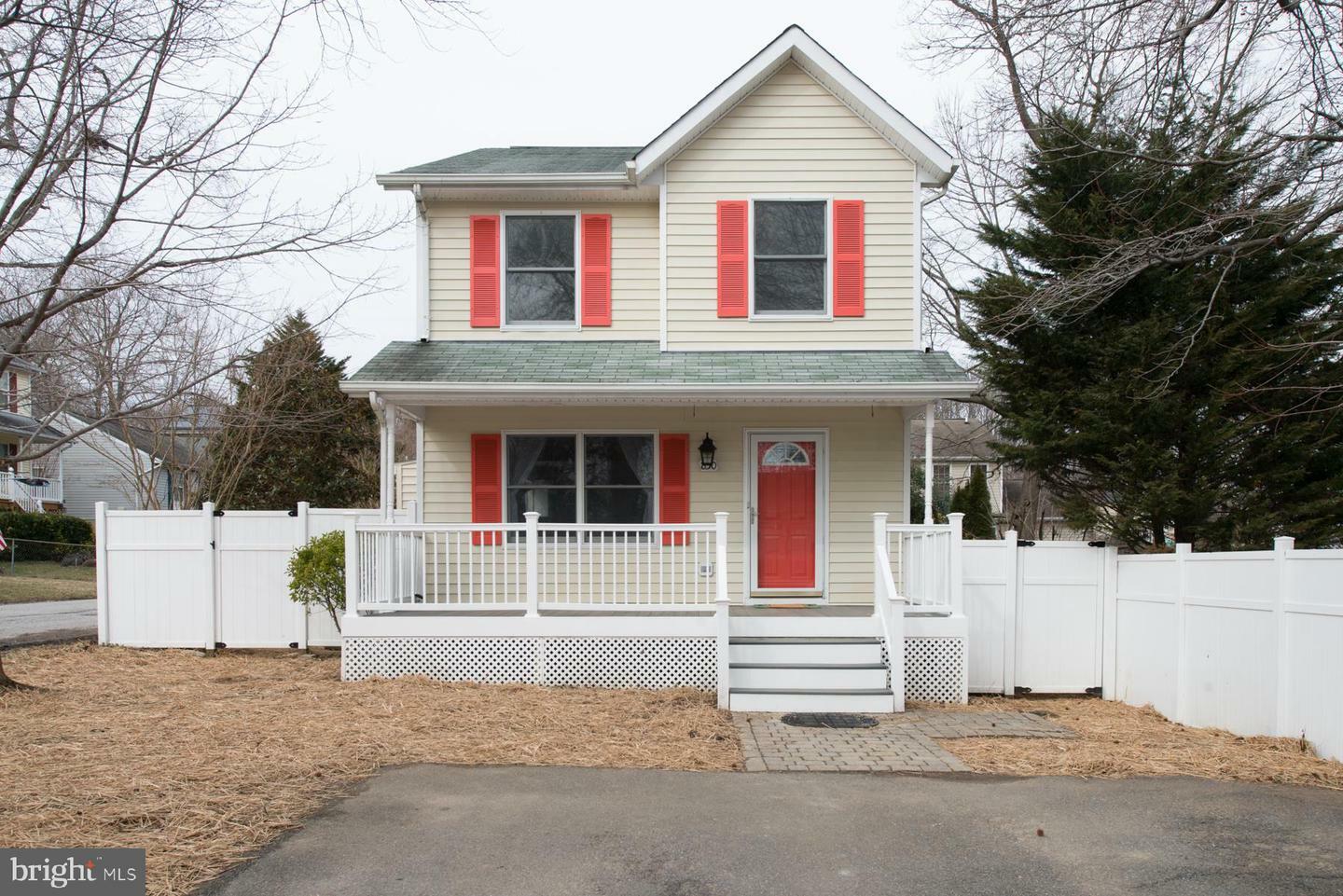 Property Photo:  850 Annapolis Avenue  MD 21037 