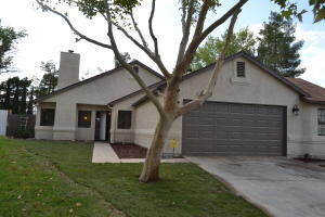 Property Photo:  42815 W 39th Street  CA 93536 