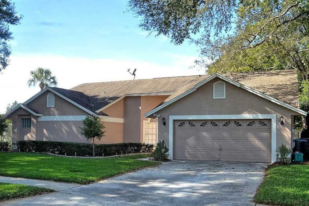 Property Photo:  802 Wil O Wik Drive  FL 32707 