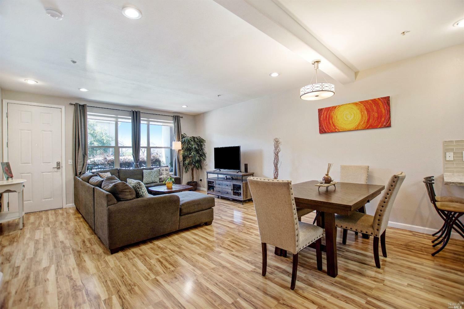 Property Photo:  1040 Campoy Street 101  CA 95407 