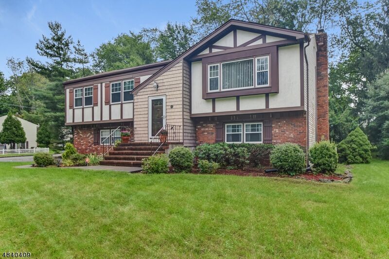 Property Photo:  55 Davenport Ave  NJ 07068 