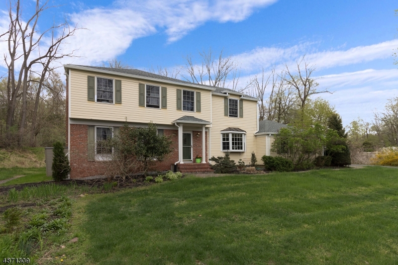 Property Photo:  16 Victoria Dr  NJ 08801 