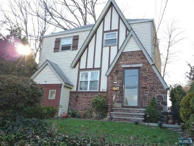 Property Photo:  42 Marlboro Road  NJ 07012 