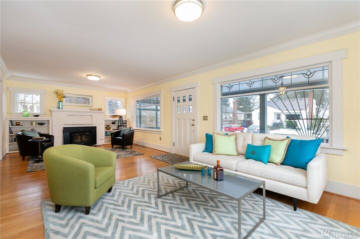 Property Photo:  11545 Evanston Avenue N  WA 98133 