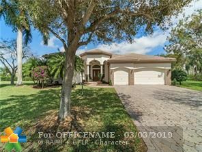 Property Photo:  10105 NW 69th Mnr  FL 33076 