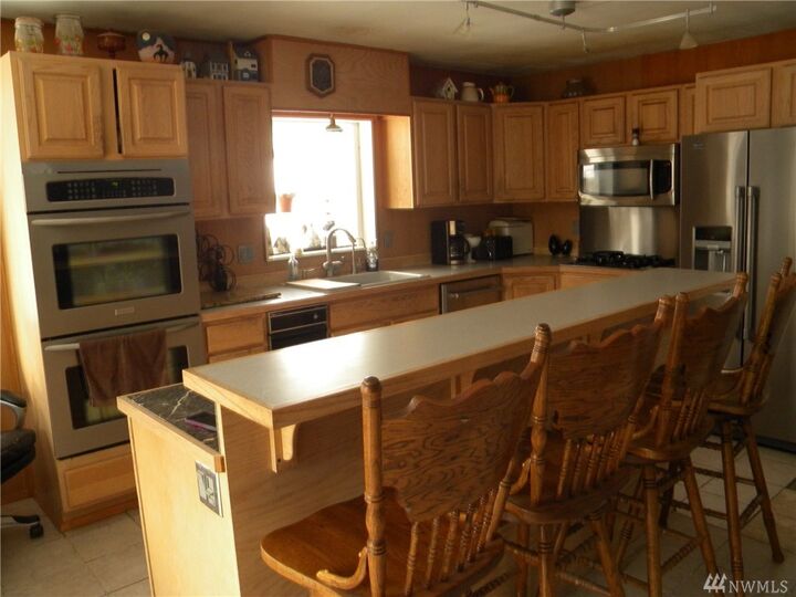 Property Photo:  1414 S Oak St  WA 98801 