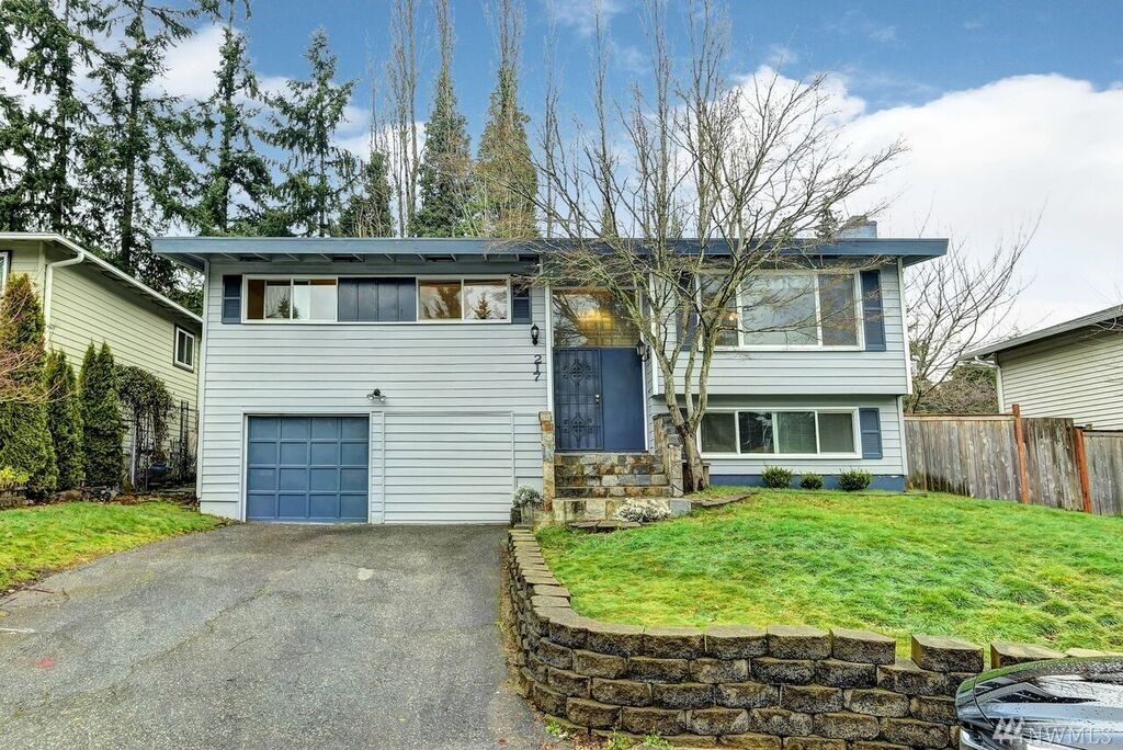 Property Photo:  217 218th Place SW  WA 98021