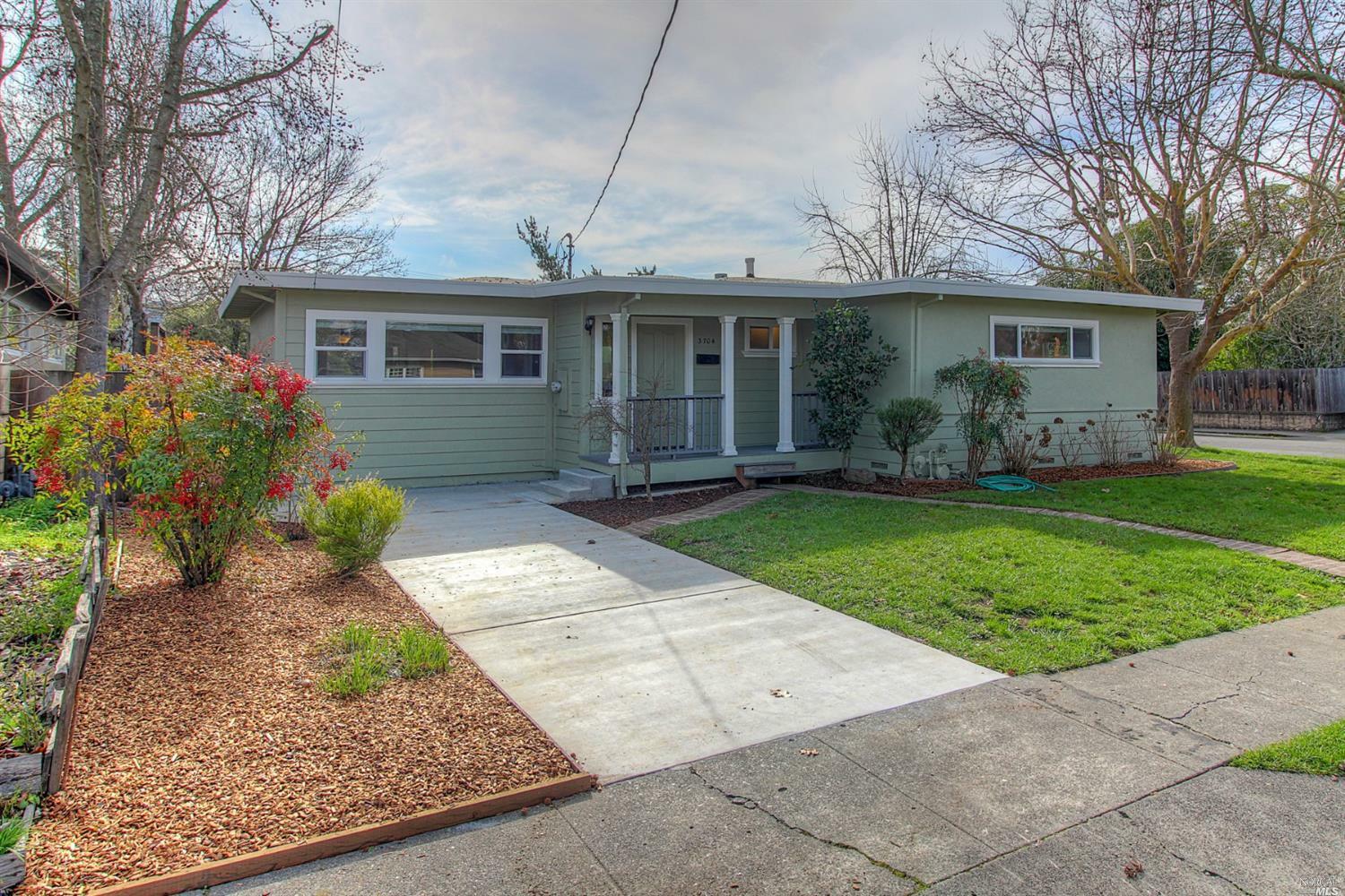 Property Photo:  3704 Spring Creek Drive  CA 95405 