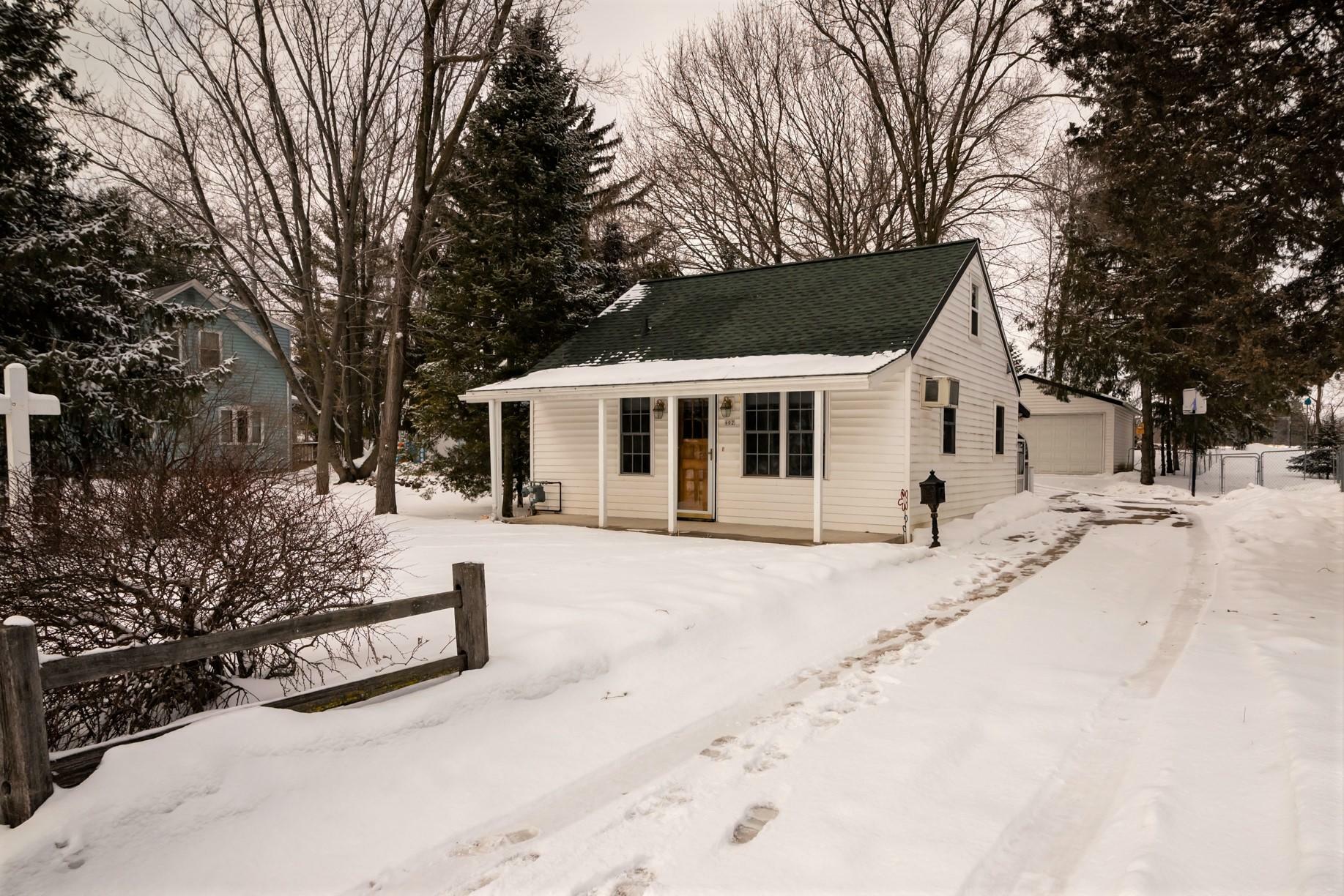 Property Photo:  602 Jackson St  WI 53090 