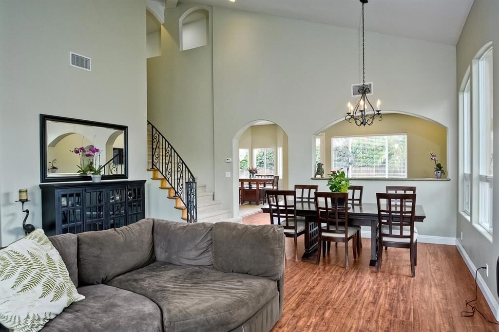 Property Photo: 884 Saxony Rd CA 92024