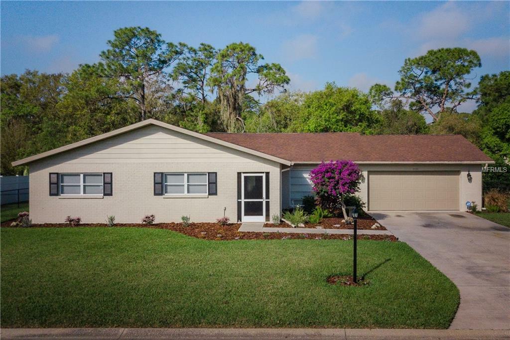 Property Photo:  5726 Timber Lake Drive  FL 34243 