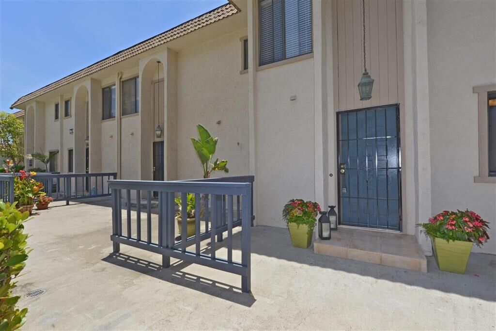 Property Photo: 2340 Caringa Way B CA 92009