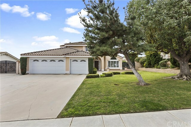 Property Photo:  916 High Peak Drive  CA 92506 