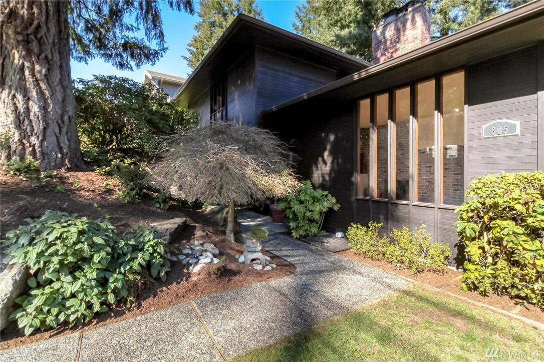 Property Photo:  805 Baylor St  WA 98466 