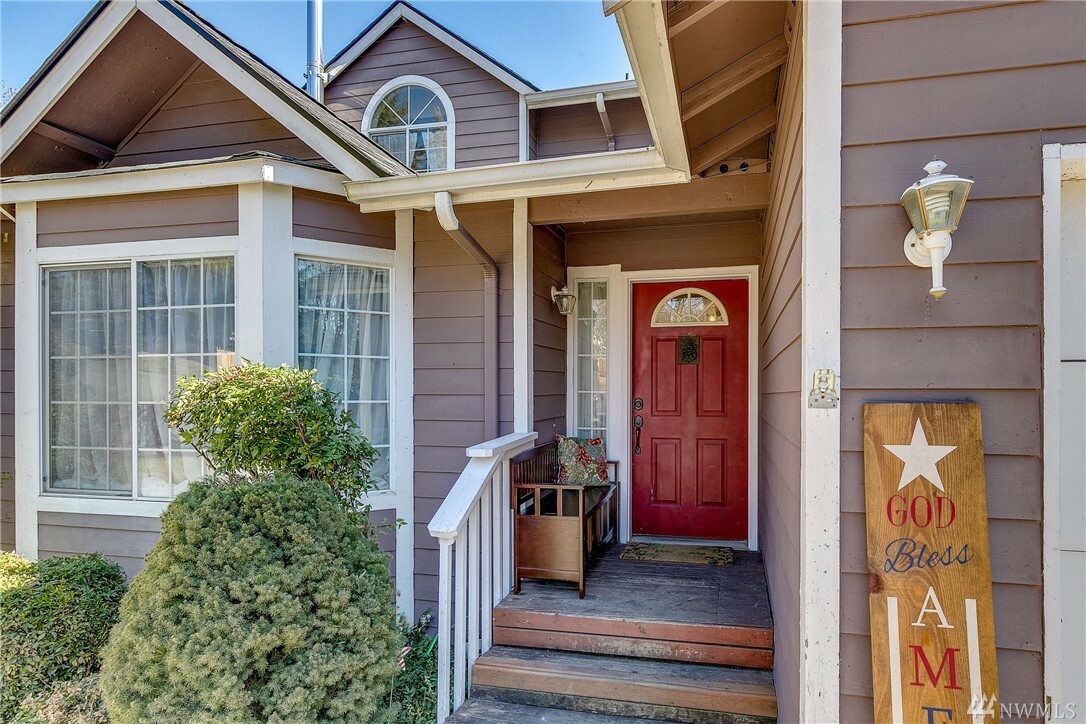 Property Photo:  3005 Parkington Place SE  WA 98366 