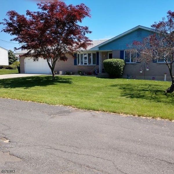 Property Photo: 135 S 7th St NJ 08865