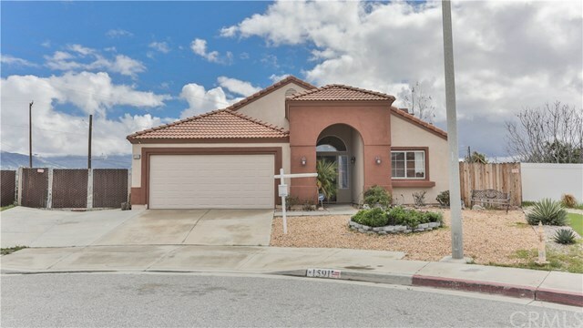 Property Photo:  1591 Napoli Way  CA 92583 