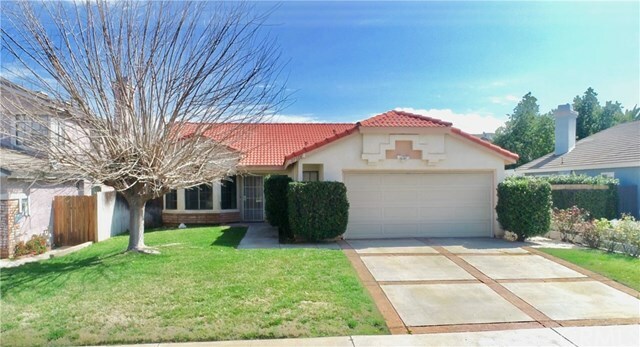 Property Photo:  27568 Camino Bella  CA 92585 