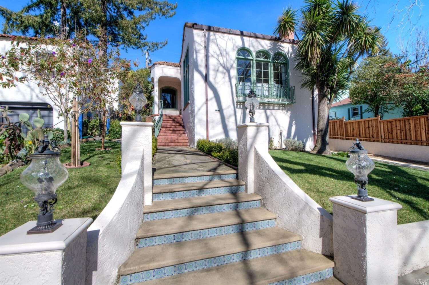 Property Photo:  8 Neame Avenue  CA 94901 