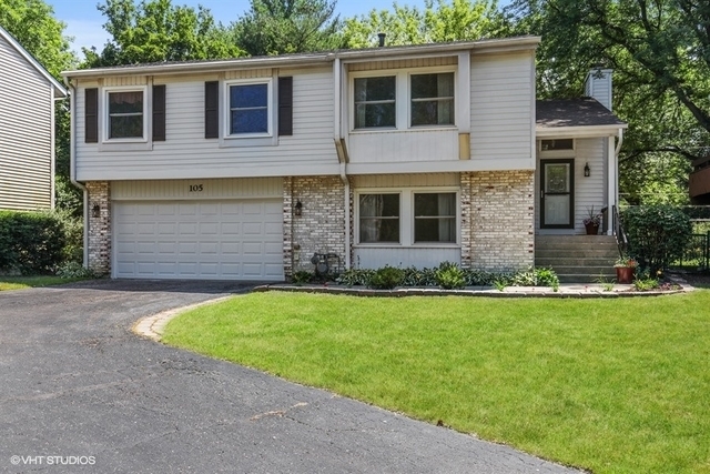 Property Photo:  105 Edgewood Court  IL 60008 