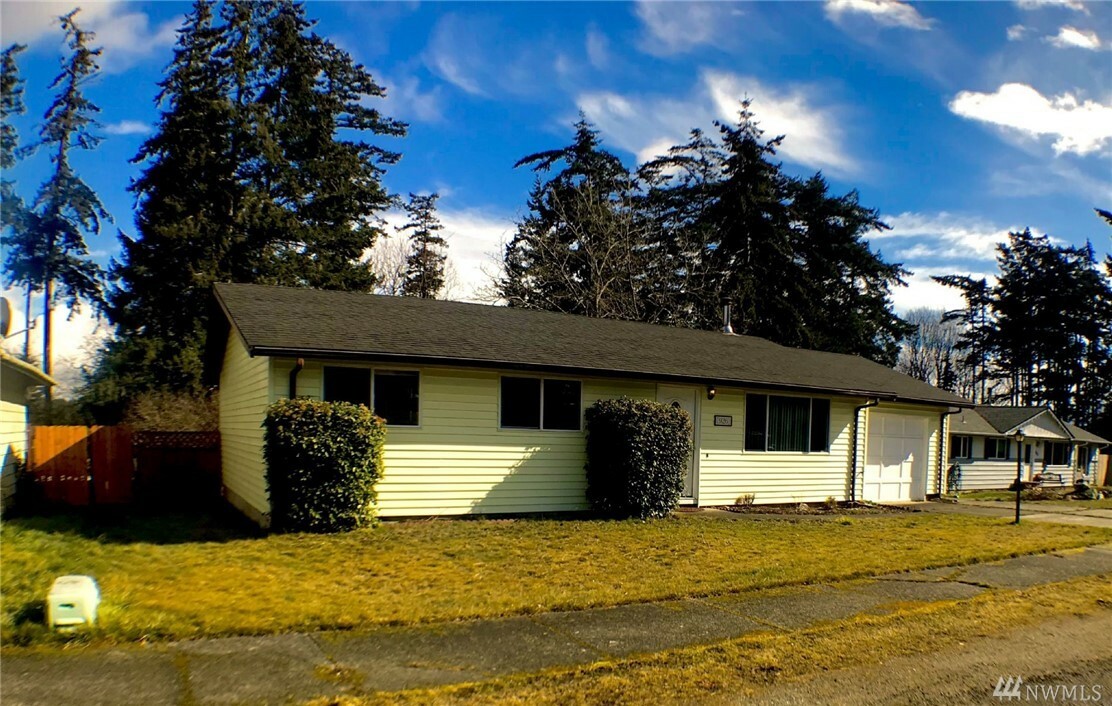 Property Photo:  926 NW Anchor Dr  WA 98277 