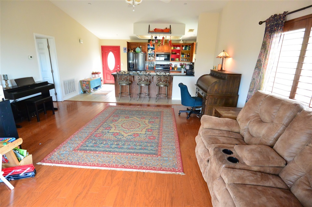 Property Photo:  1812 Alta Place  CA 92021 