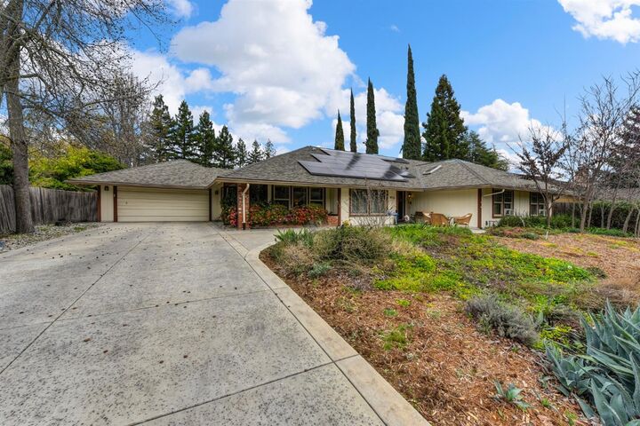 8965 Barrhill Way  Fair Oaks CA 95628 photo