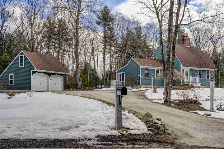 Property Photo: 15 Freedom Way NH 03110