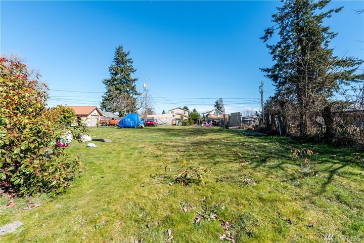 Property Photo:  2537 S Cushman Ave  WA 98405 