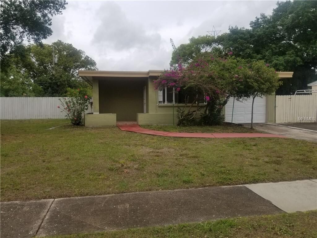 Property Photo: 515 Dial Drive FL 32822