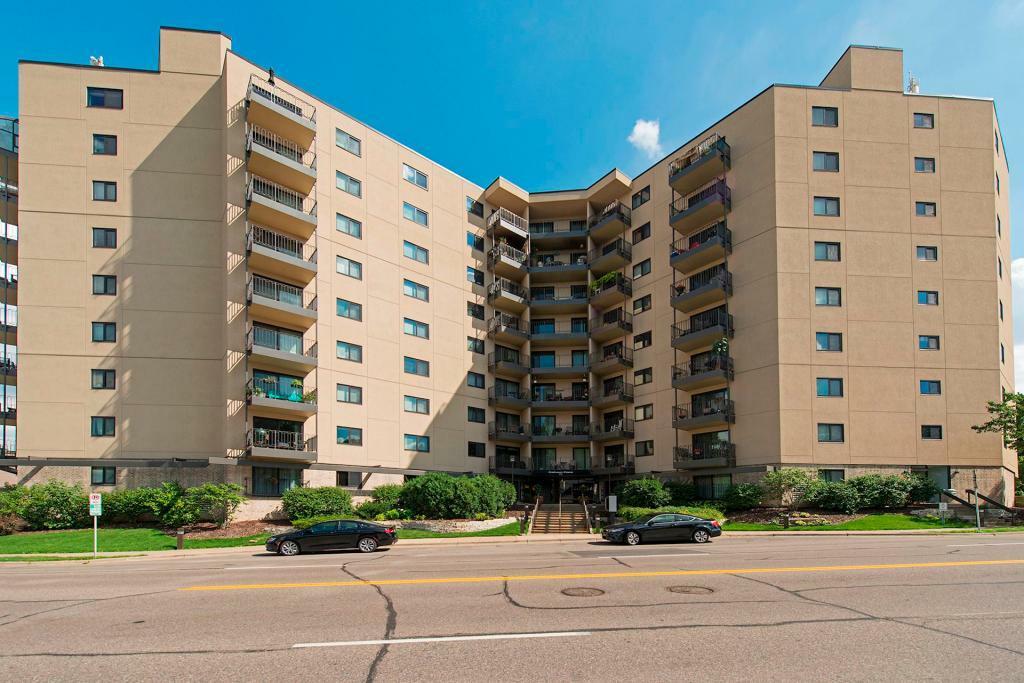 Property Photo: 3131 Excelsior Boulevard 812 MN 55416