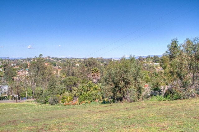Property Photo: 507 Taylor CA 92084