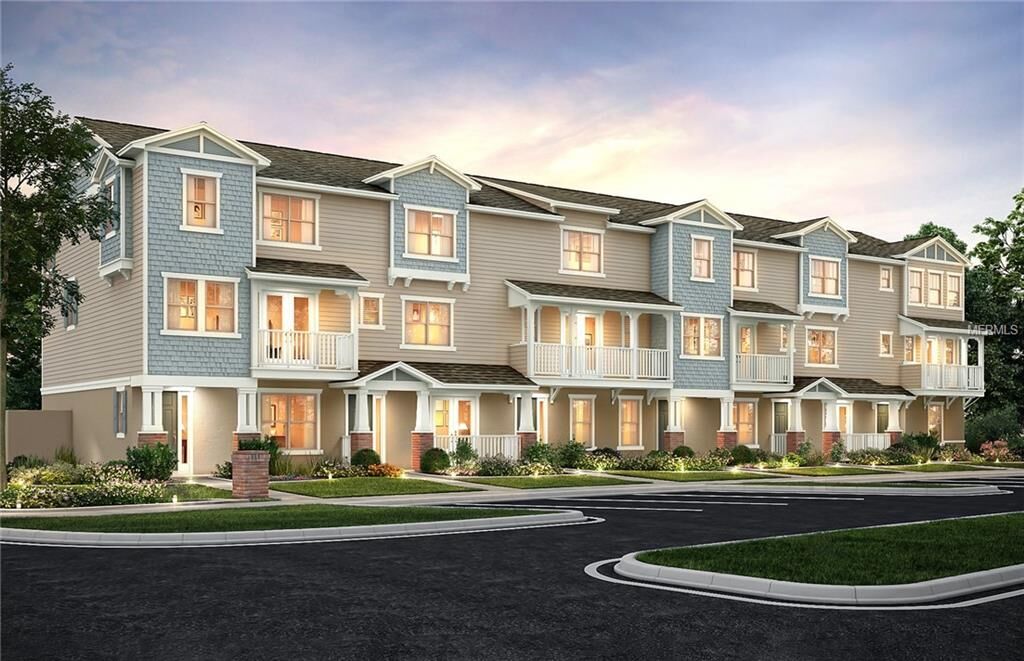 Property Photo: 454 Portico Court FL 32765