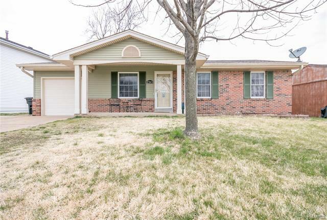 Property Photo: 2549 Medford Drive 63049