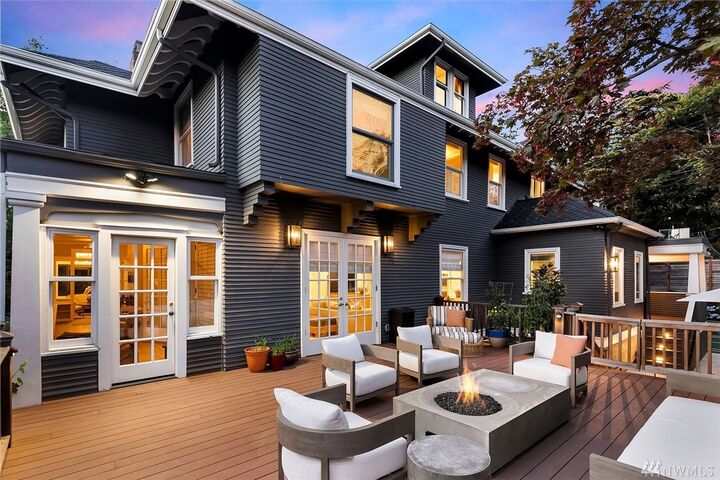 Property Photo:  1205 E Prospect St  WA 98102 