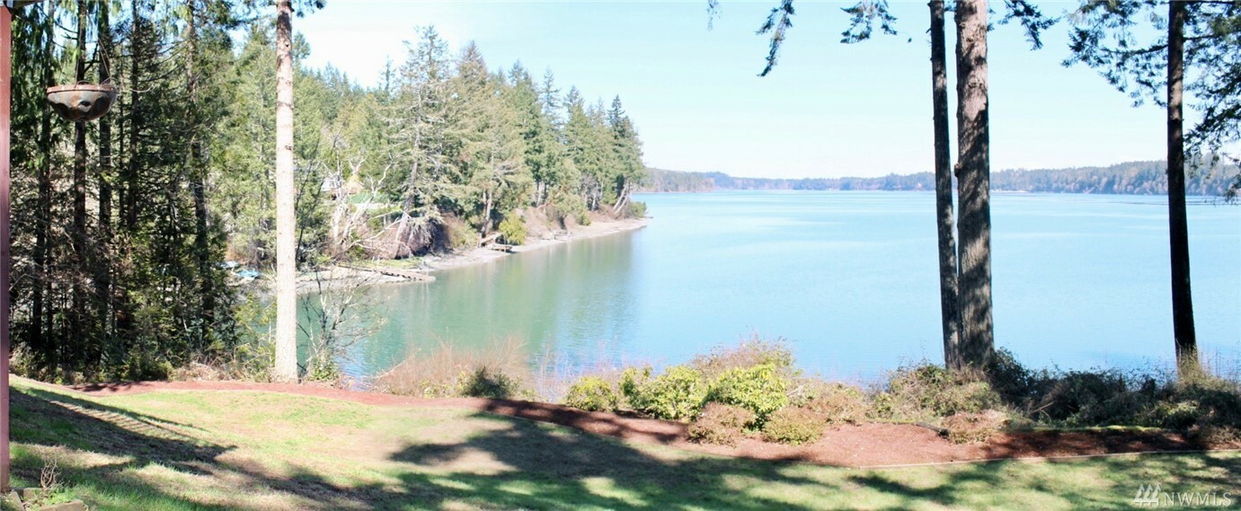 Property Photo:  5040 Oyster Bay Rd NW  WA 98502 