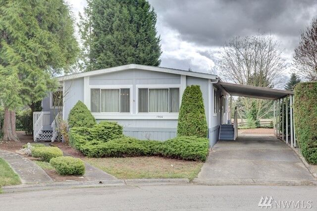 19800 127th Ct NE  Bothell WA 98011 photo