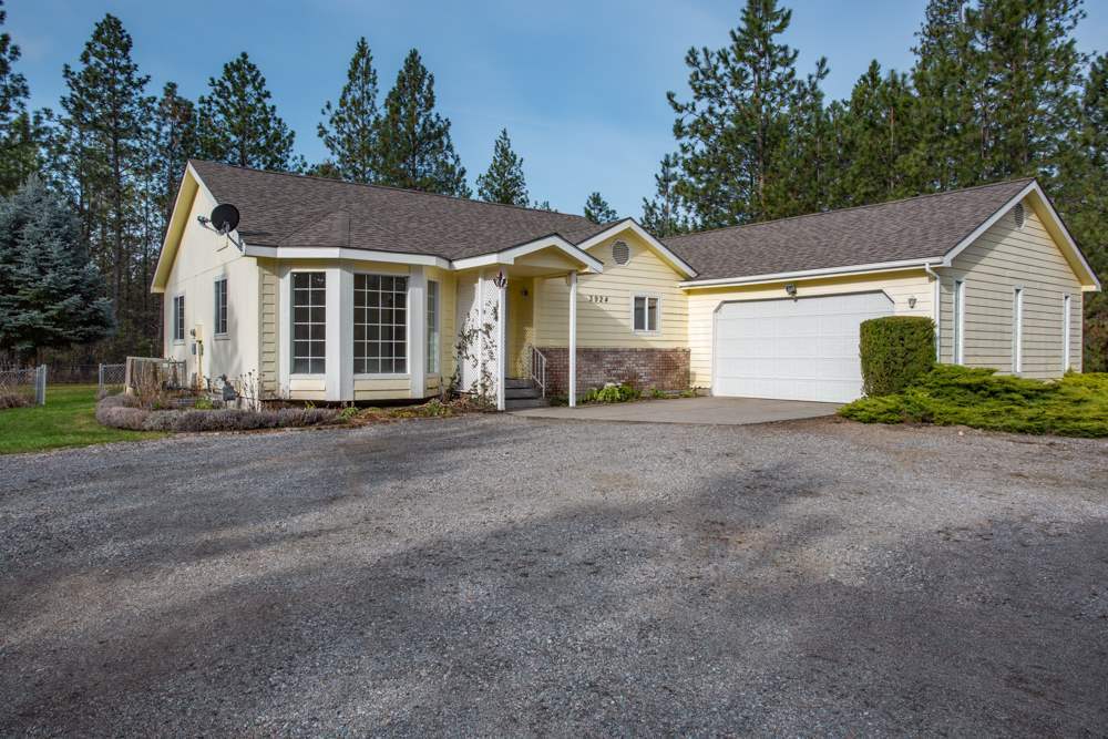 Property Photo:  3924 E Woolard Ct  WA 99005 