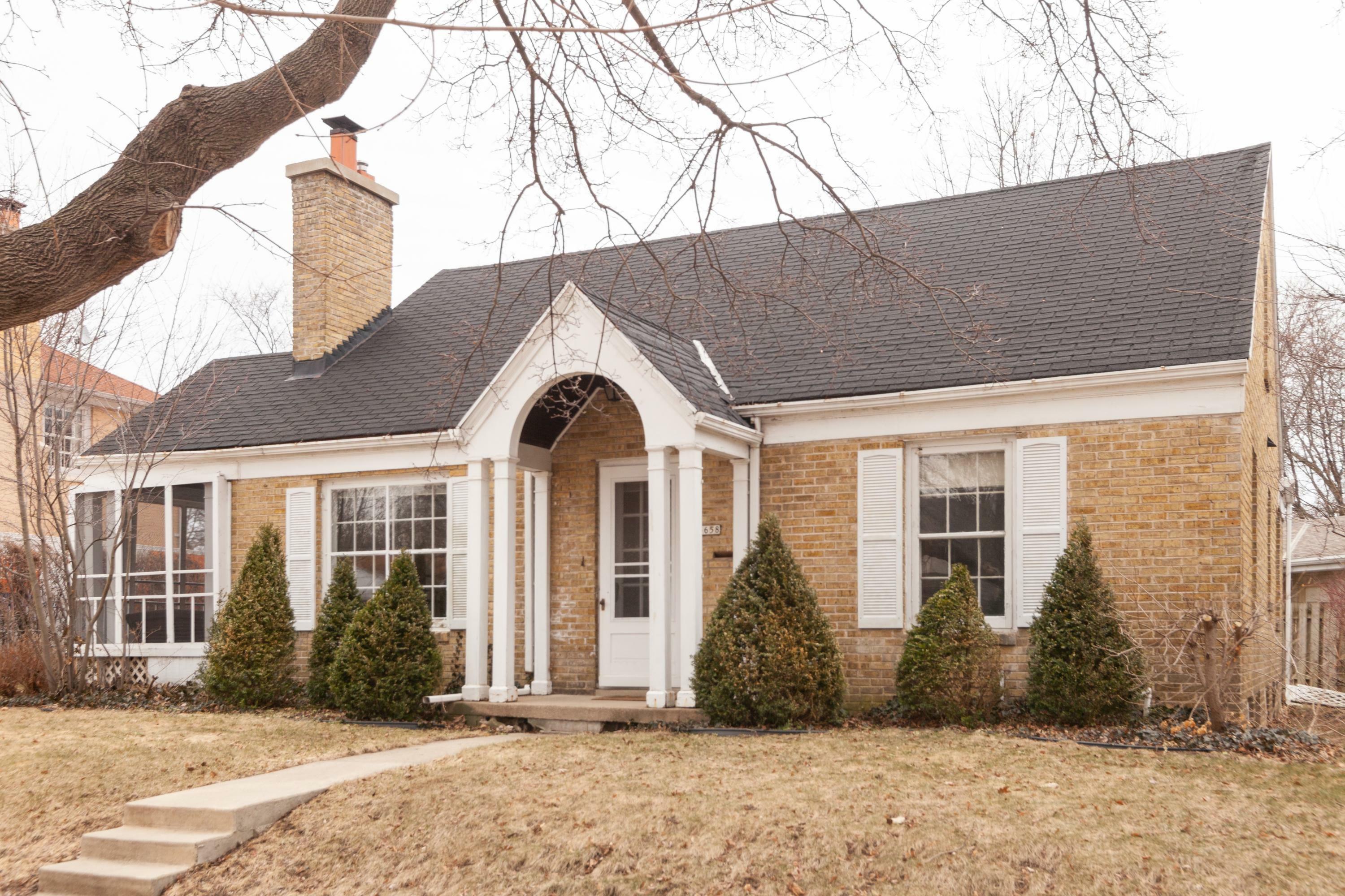 Property Photo:  5658 N Stanton Dr  WI 53209 