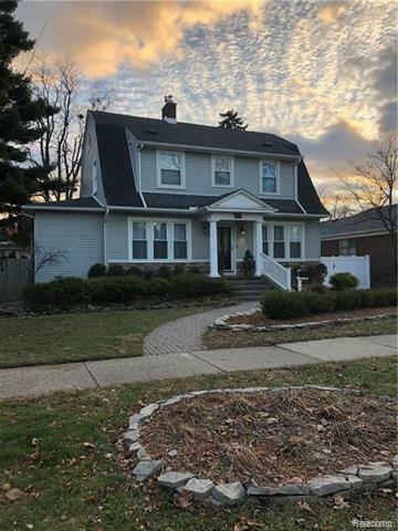 Property Photo: 353 Emmons Boulevard MI 48192