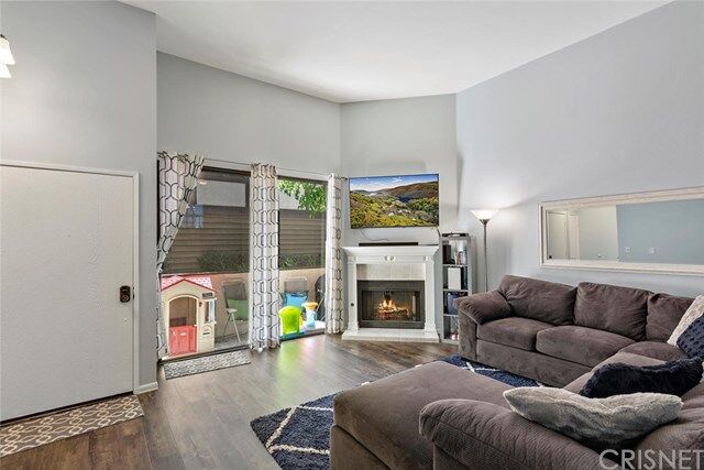 Property Photo:  21237 Lassen Street 2  CA 91311 