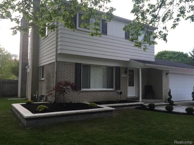 Property Photo: 19511 Merriman Road MI 48152