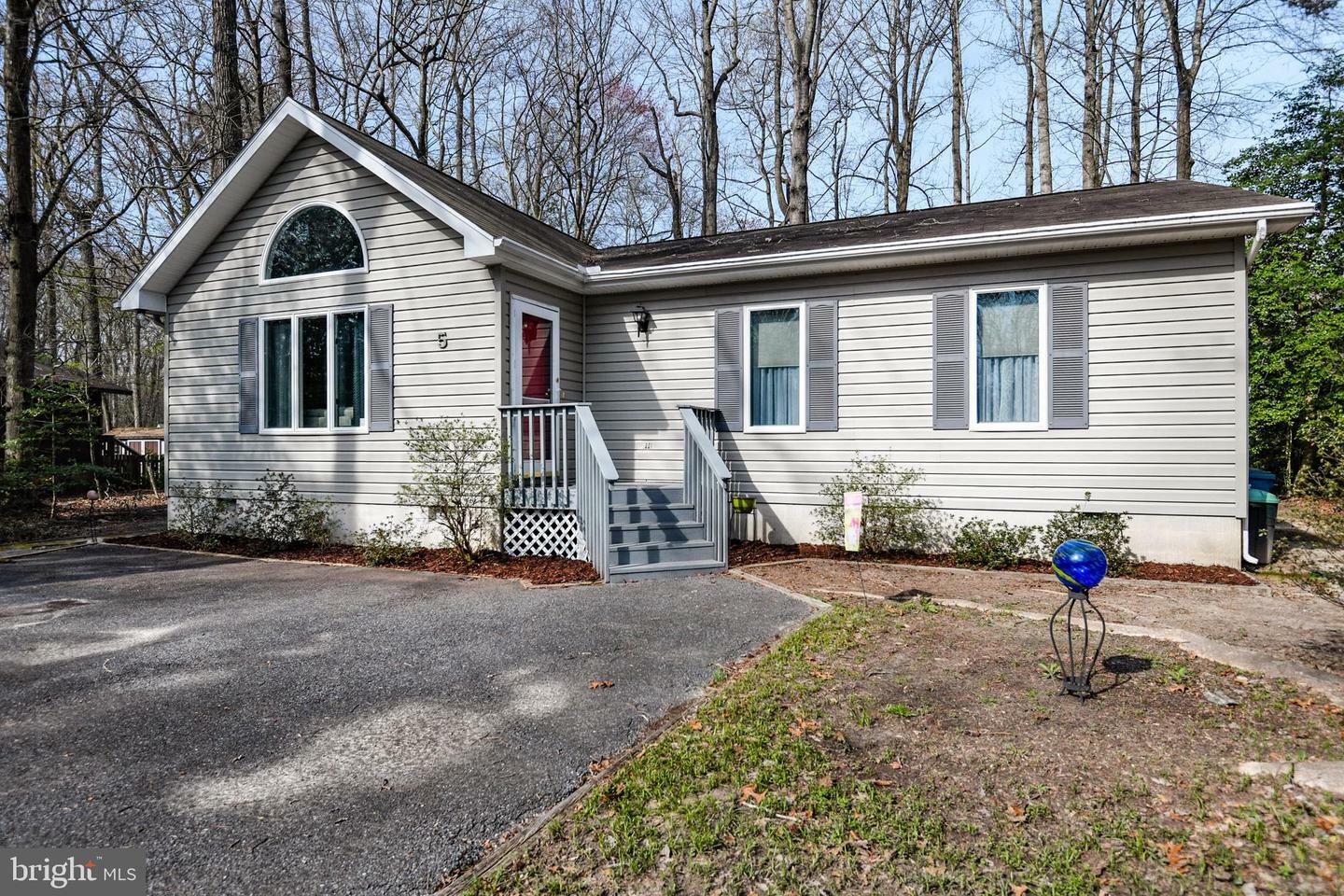 Property Photo:  5 Bayou Court  MD 21811 