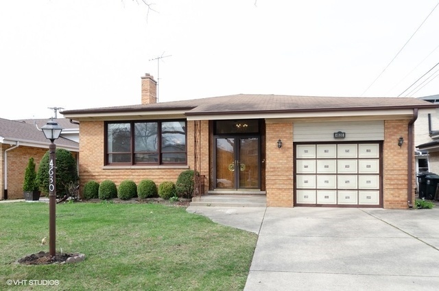 Property Photo:  4630 West Estes Avenue  IL 60712 